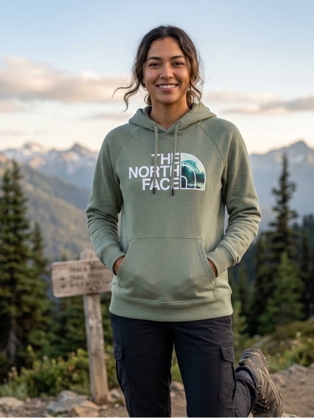The North Face Women’s Size L/G US Long Sleeve Hoodie Sweatshirt Sage Green